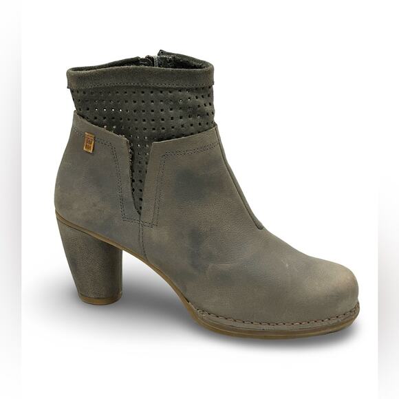El Naturalista Shoes - El Naturalista Womens Colibri Ankle Boots Size 40 US 9 Gray Distressed Leather